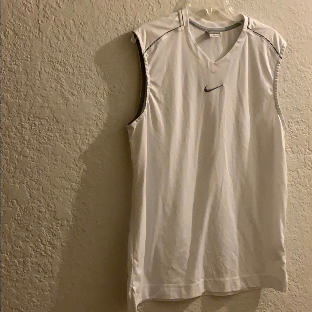 Men’s Nike Sleeveless Fitness Top